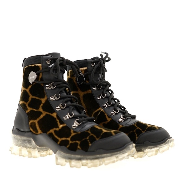 Moncler Helis Hiking Snow Boots Animal Print Size 7 New - Picture 2 of 10